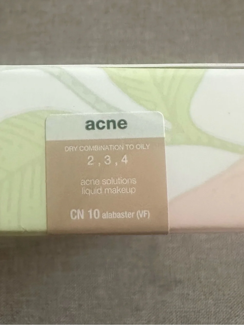 Clinique Acne Solutions Liquid Makeup - Shade CN 10 alabaster (VF)  Light Beige